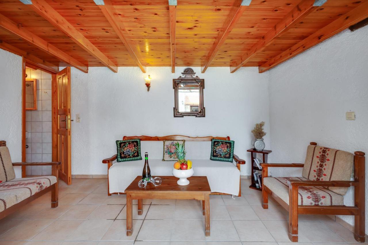 Traditional Home Vereniki With Heated Pool - By Apokoronas Villas Gavalochori Экстерьер фото
