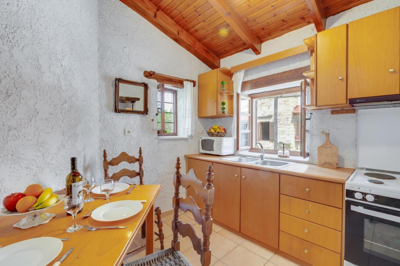 Traditional Home Vereniki With Heated Pool - By Apokoronas Villas Gavalochori Экстерьер фото