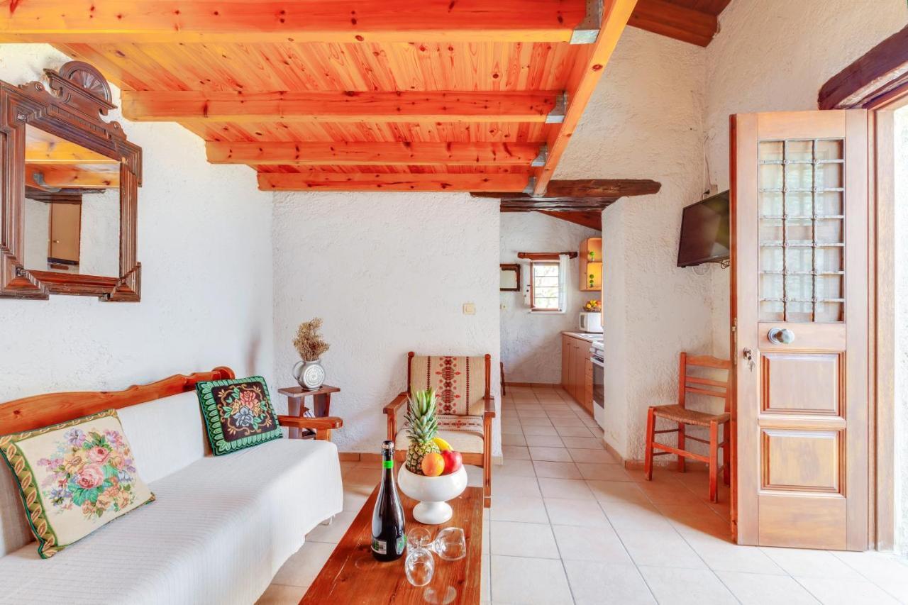 Traditional Home Vereniki With Heated Pool - By Apokoronas Villas Gavalochori Экстерьер фото